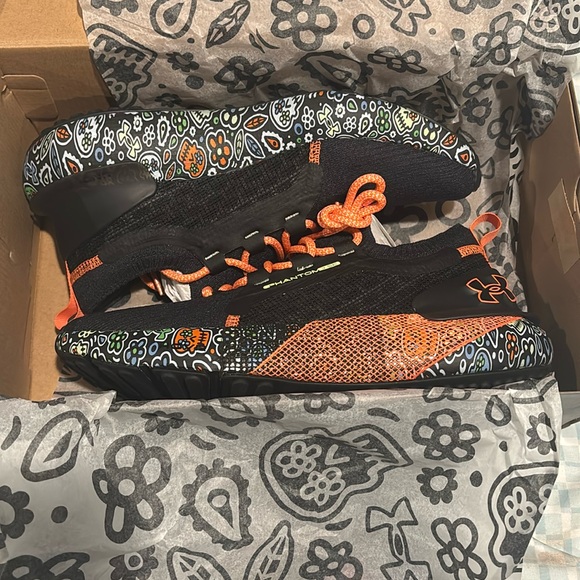 NWT Day of the Dead UA shoes